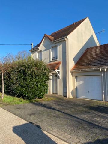 Location Maison98 m² - 5 Pièces - ARPAJON (91290)