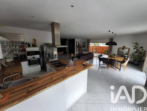 Maison à vendre 8 pièces 206 m² Eysines