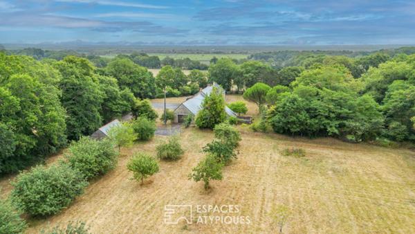 Authentique demeure en pierre du XIXe siècle à Saint-Lyphard