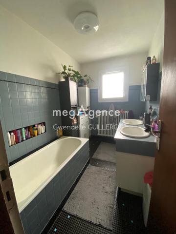Maison à QUIMPERLE, 29300 - 6 pièces 117m²