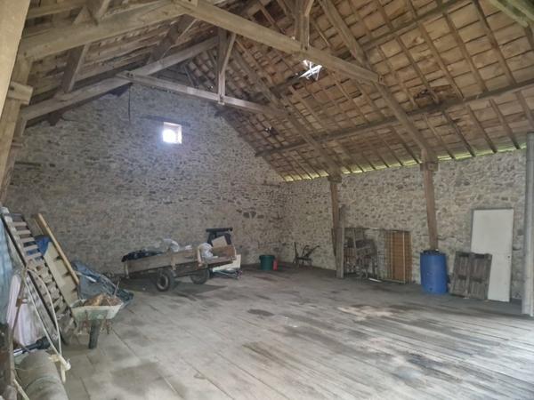 Grange à vendre |  Cornil |  1 pièce | 185 m²
