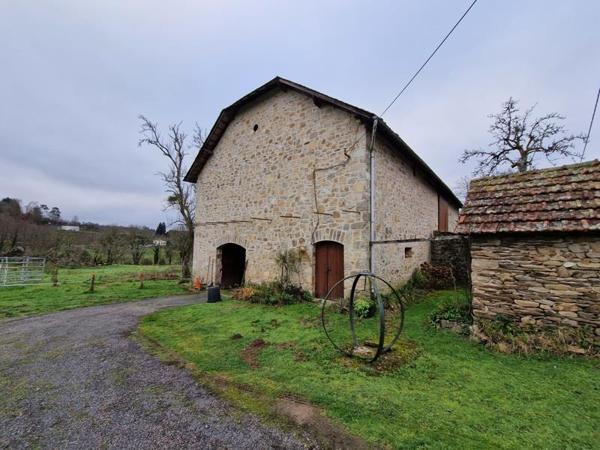 Grange à vendre |  Cornil |  1 pièce | 185 m²