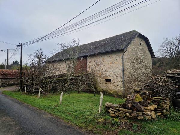 Grange à vendre |  Cornil |  1 pièce | 185 m²