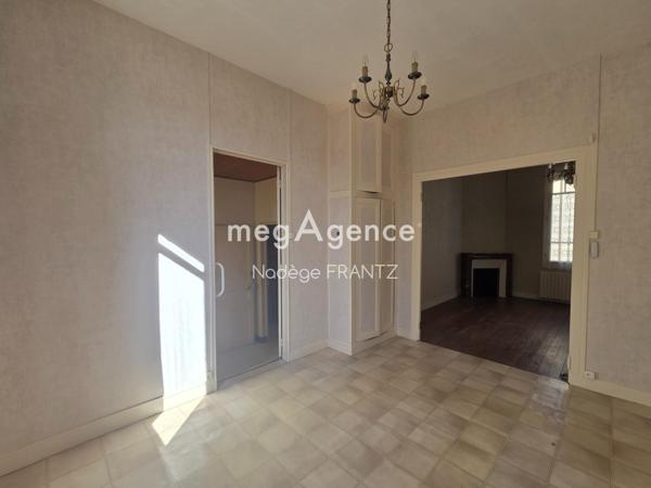 Maison à SAINT-JEAN-D'ANGELY, 17400 - 5 pièces 95m²