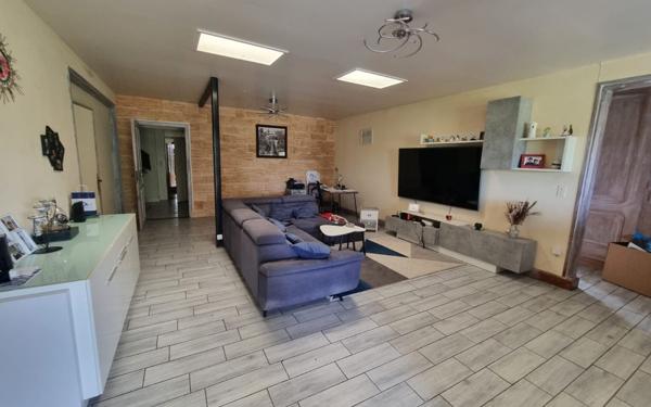 Maison à vendre    6 pièces •  Saint-Yrieix-la-Perche