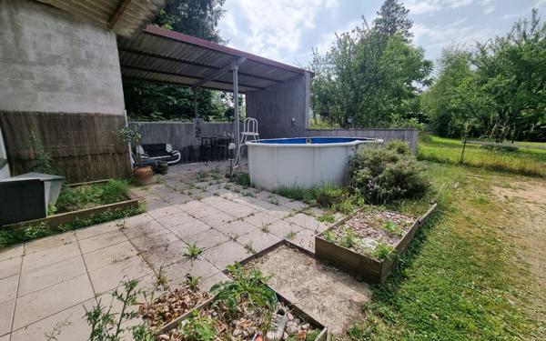 Maison à vendre    6 pièces •  Saint-Yrieix-la-Perche