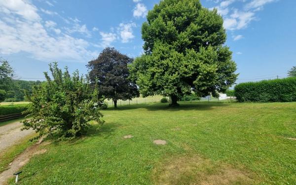 Maison à vendre    6 pièces •  Saint-Yrieix-la-Perche