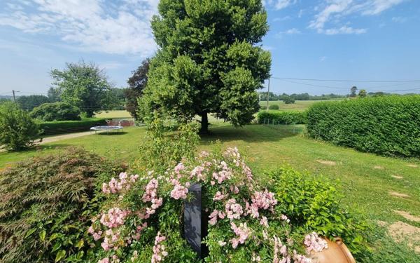 Maison à vendre    6 pièces •  Saint-Yrieix-la-Perche