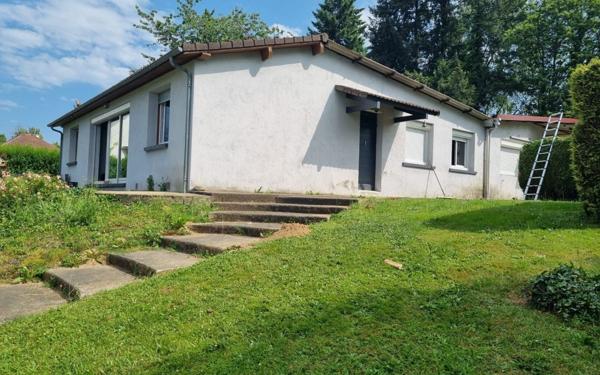 Maison à vendre    6 pièces •  Saint-Yrieix-la-Perche