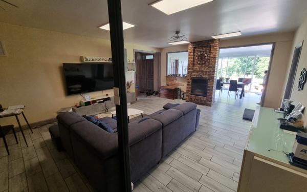 Maison à vendre    6 pièces •  Saint-Yrieix-la-Perche