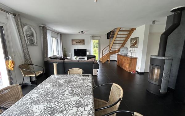 Maison à louer    5 pièces •  Meucon