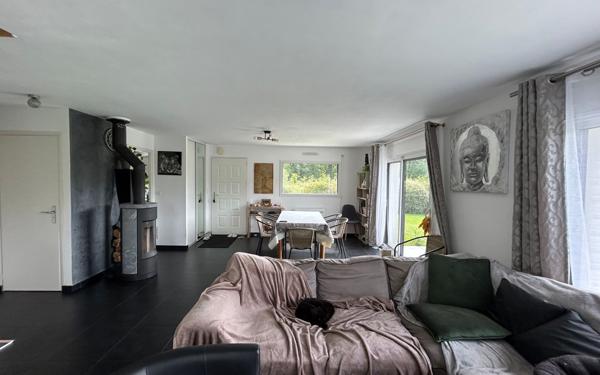 Maison à louer    5 pièces •  Meucon