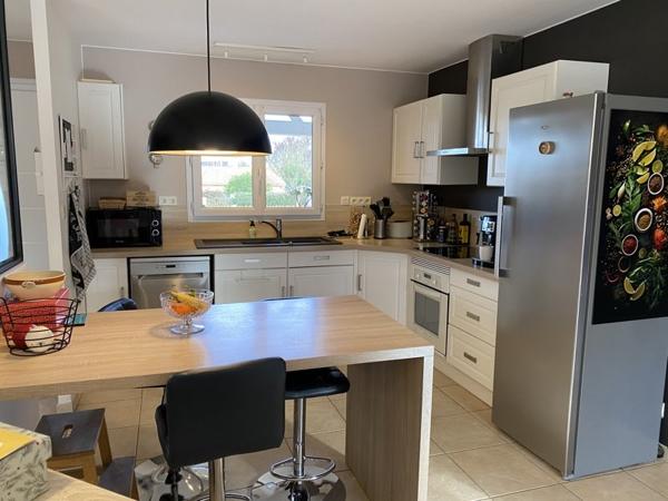 Maison à vendre |  Roches-Prémarie-Andillé |  7 pièces | 168 m²