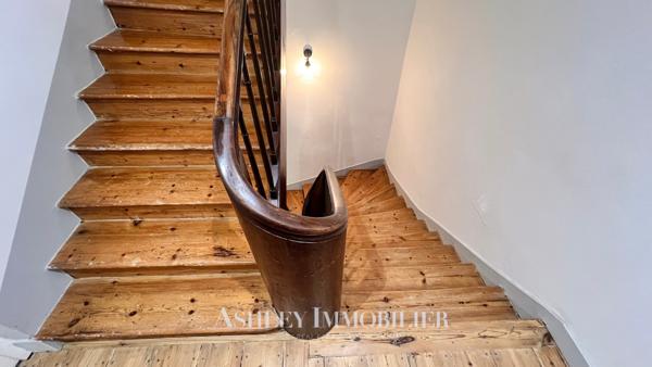 APPARTEMENT A LOUER TYPE 4 AVEC TERRASSE - CENTRE VILLE DE LA ROCHELLE