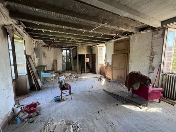 Maison à vendre |  La Rochefoucauld |  4 pièces | 148 m²
