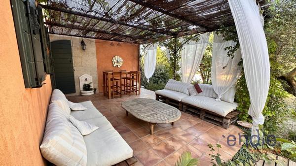 A Lorgues, charmante bastide de 158m2, 4 chambres, studio et piscine