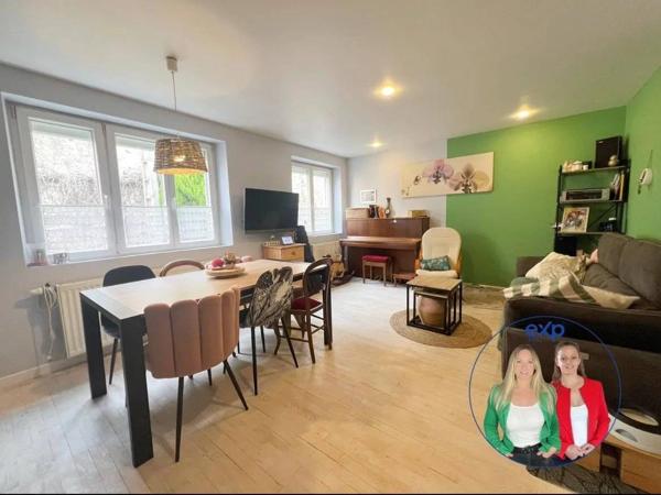 Maison de village avec dépendance