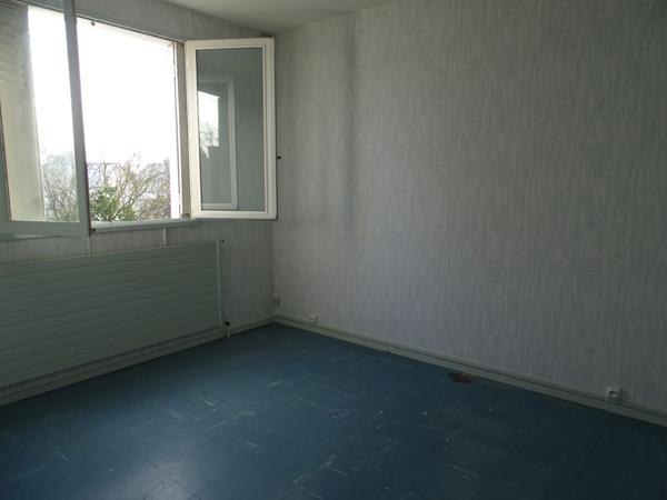 Vente Maison63 m² - 4 Pièces - LIGNIERES (18160)