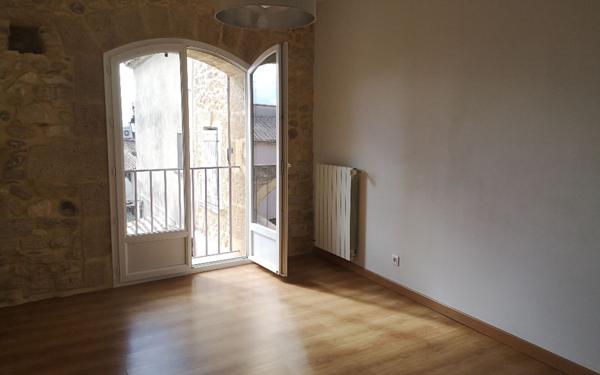 Maison à vendre    2 pièces •  Fournès