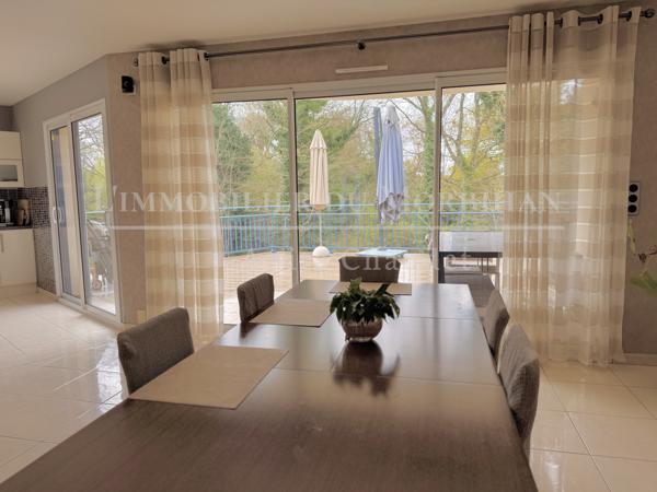 Sarzeau (56370) SARZEAU – Maison familiale de 241 m² – DPE A – Terrain 970 m²