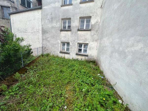 LOCATION EMPLACEMENT DE PARKING EXTERIEUR