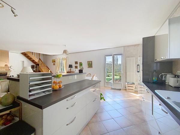 10 minutes d'Amboise Maison  6 pièce(s) 148 m²