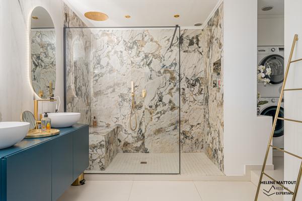 Marseille (13007) La reserve, dernier étage!