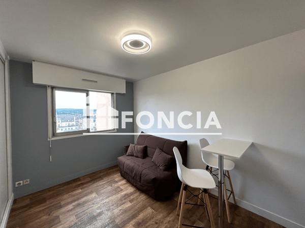 Location Studio meublé 16.54 m² - 18 AVENUE GEORGES CORNEAU Charleville Mezieres 08000