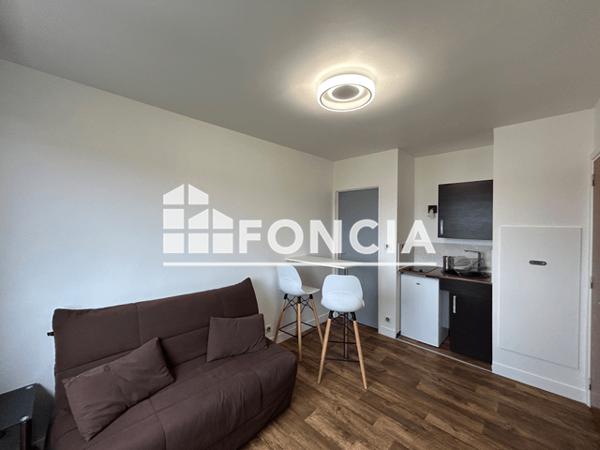 Location Studio meublé 16.54 m² - 18 AVENUE GEORGES CORNEAU Charleville Mezieres 08000