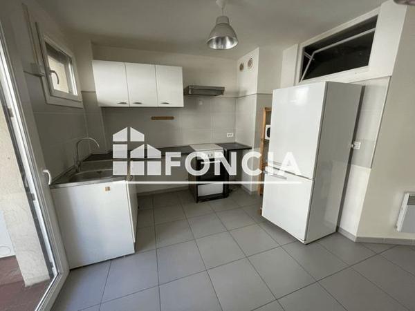 Location Appartement 3 pièces 59.24 m² - 12 BOULEVARD DES AMIS Marseille 13008