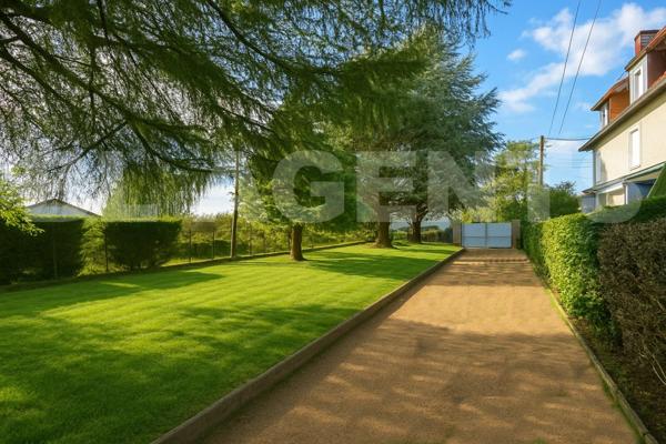 Maison familiale avec terrain arboré et verger - Châtellerault