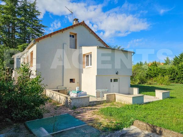 Maison familiale avec terrain arboré et verger - Châtellerault