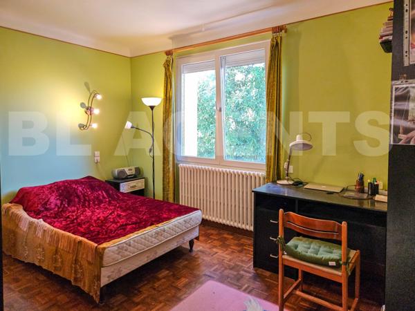 Maison familiale avec terrain arboré et verger - Châtellerault