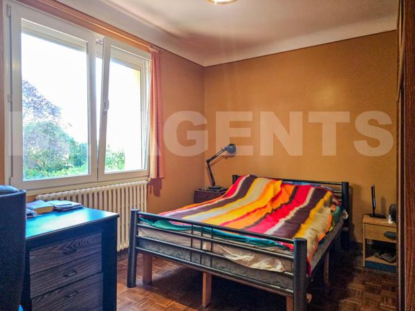 Maison familiale avec terrain arboré et verger - Châtellerault