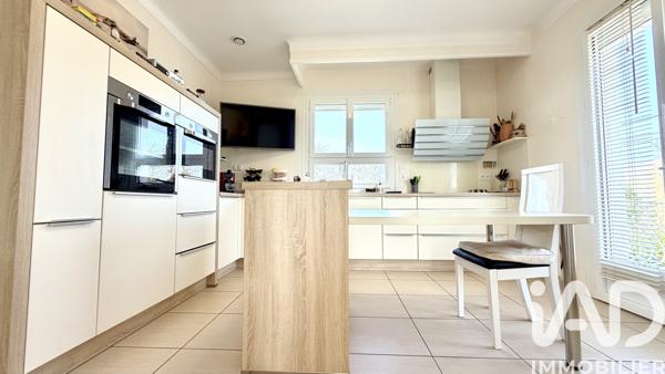 Maison à vendre 8 pièces 199 m² Saint-Médard