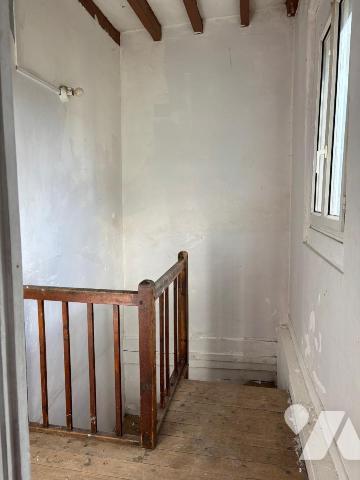 Maison de ville à rénover 