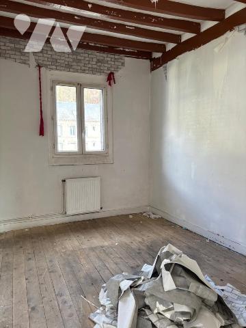 Maison de ville à rénover 