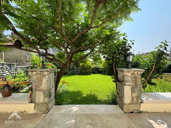 Collonges (01550) Maison 6 Pièces 200 m2