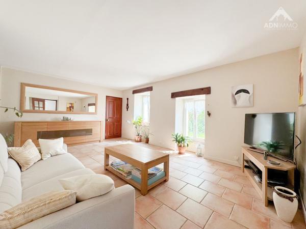 Collonges (01550) Maison 6 Pièces 200 m2