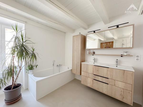 Collonges (01550) Maison 6 Pièces 200 m2