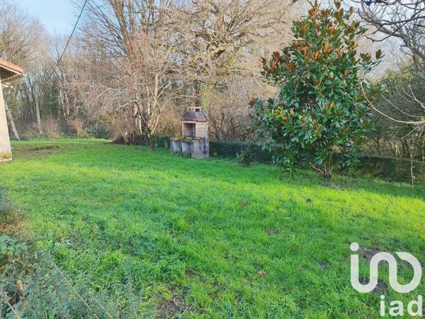 Maison rustique 2 pièces de 52 m² à Confolens (16500)