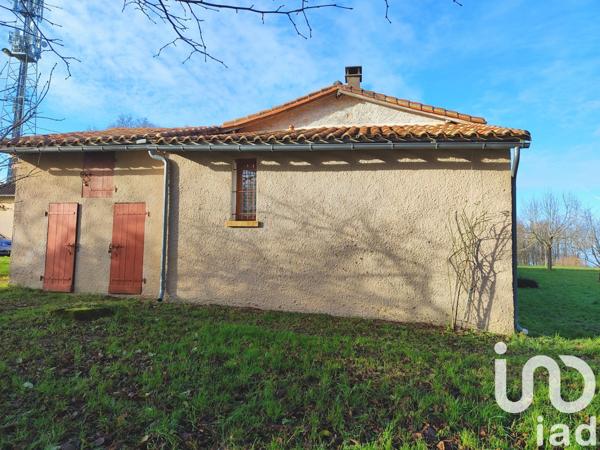 Maison rustique 2 pièces de 52 m² à Confolens (16500)