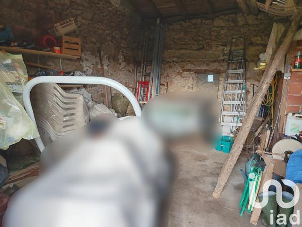 Maison rustique 2 pièces de 52 m² à Confolens (16500)