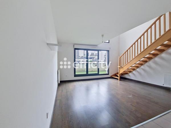 Appartement
         2 pièces
        - 55 m² Exclusivité 209 000 € *