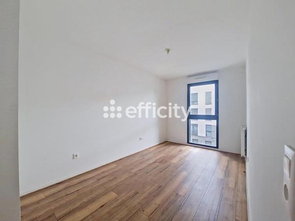 Appartement
         2 pièces
        - 55 m² Exclusivité 209 000 € *