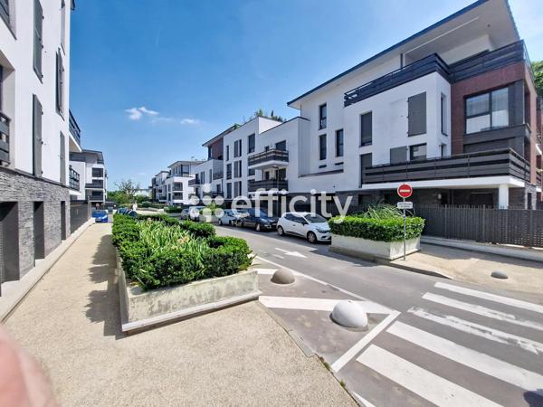 Appartement
         2 pièces
        - 55 m² Exclusivité 209 000 € *