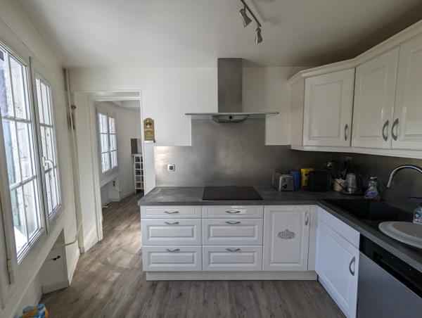 Maison
         8 pièces
        - 185 m² 649 000 € *