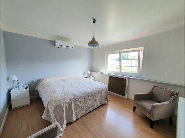 Maison
         8 pièces
        - 185 m² 649 000 € *