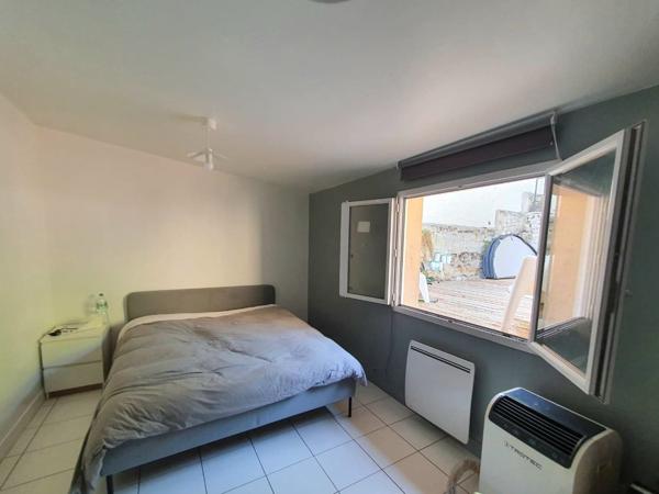 Maison
         8 pièces
        - 185 m² 649 000 € *