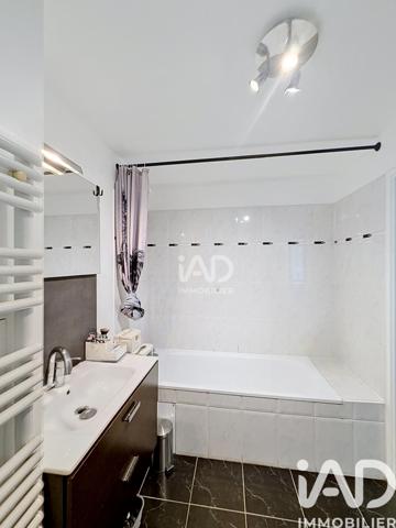 Appartement à vendre 4 pièces 77,4 m² Émerainville